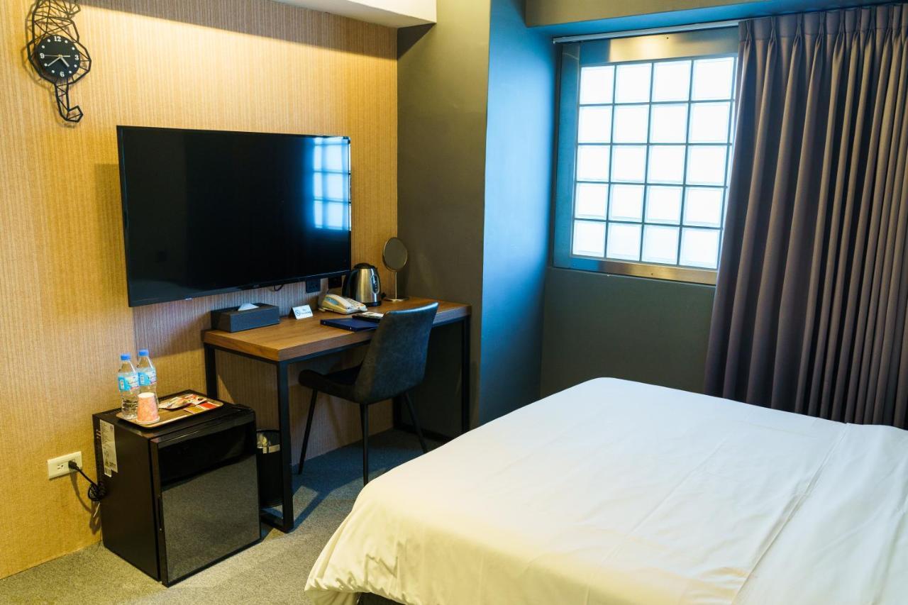 Doudian Ddinn Hotel Ταϊχούνγκ Εξωτερικό φωτογραφία